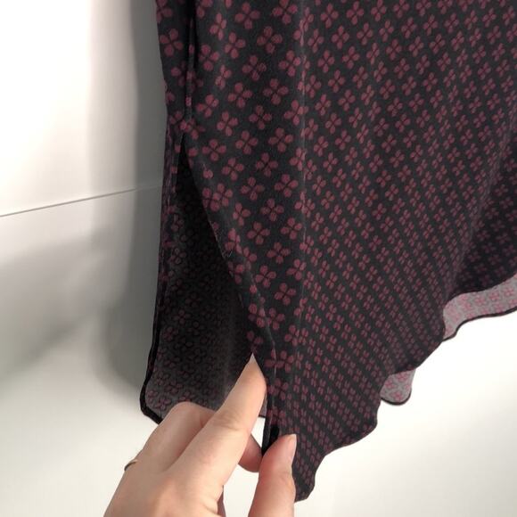 Banana Republic Factory Side Slit Top - Picture 5 of 6